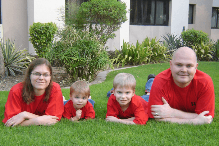 Angela, Luke, Nathan and Roy — Dubai, UAE 2008