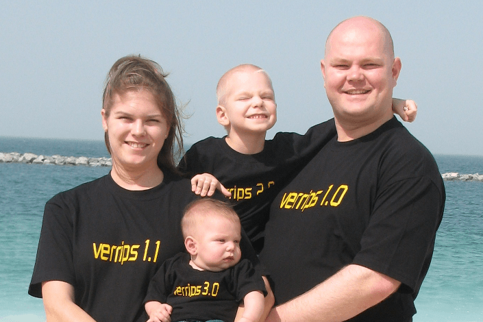 Angela, Luke, Nathan and Roy Verrips - Dubai 2006